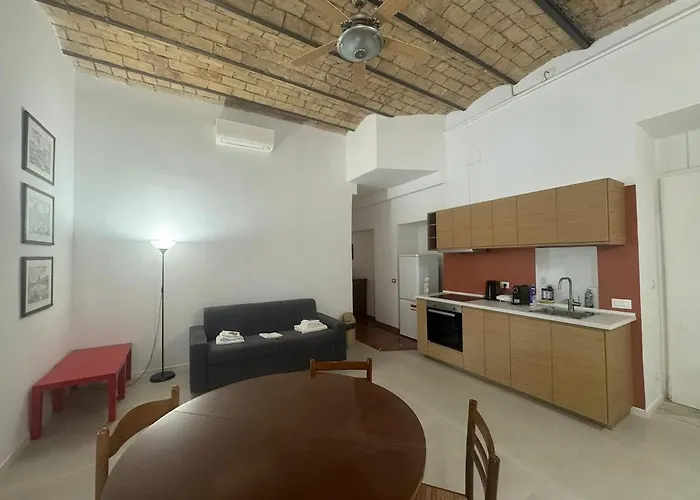 Beautiful In Authentic Trastevere Appartement